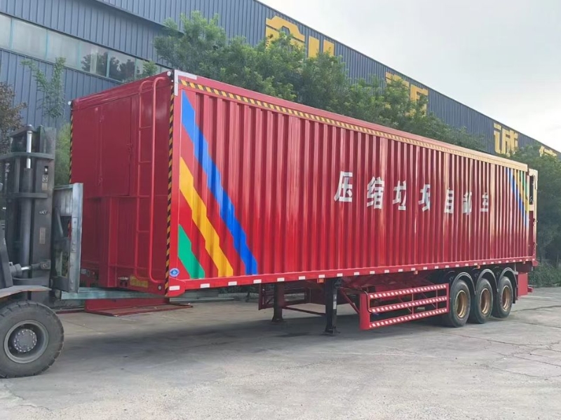 壓縮垃圾自卸車