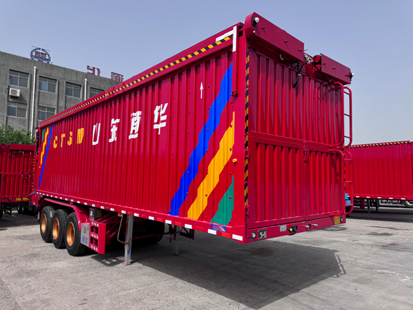 散裝糧食半掛運(yùn)輸車(chē)