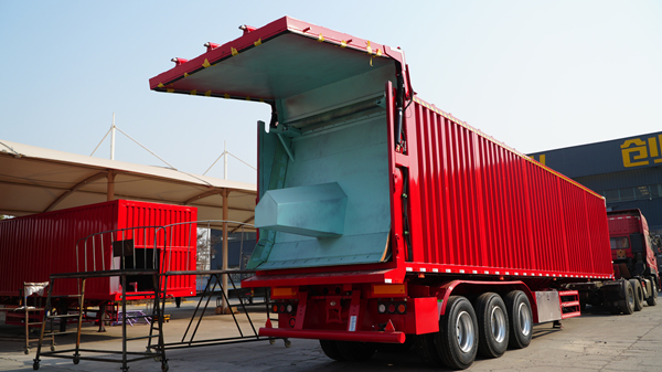 后推自卸車(chē)